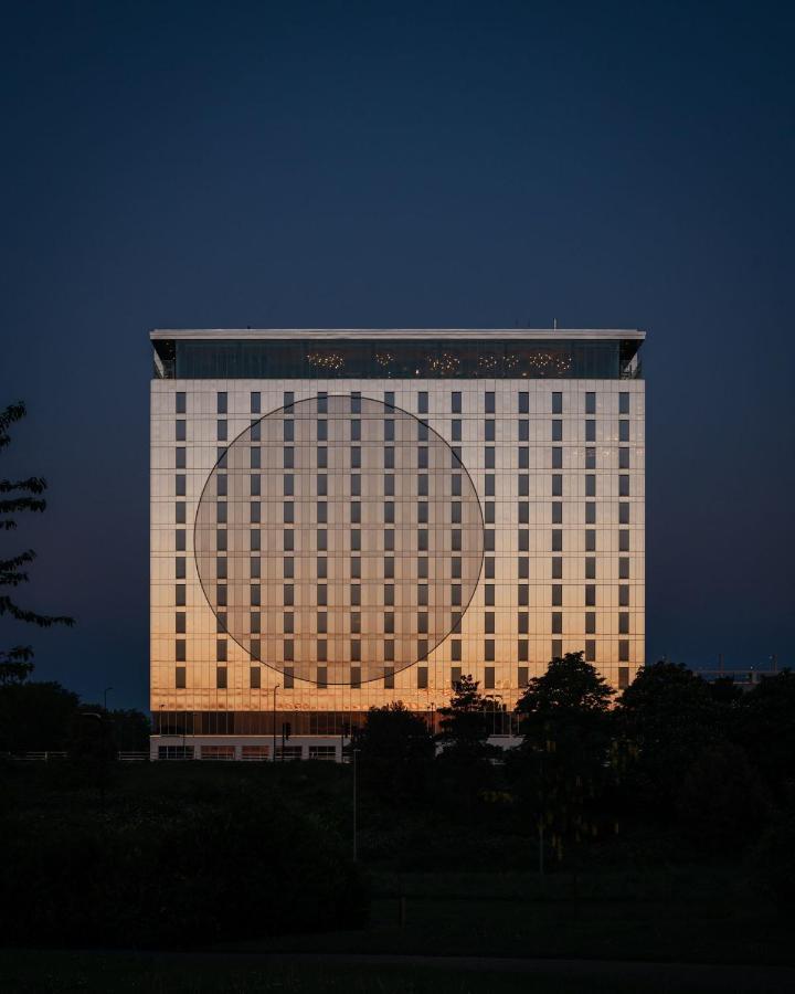 Hotel La Tour Milton Keynes Exterior photo